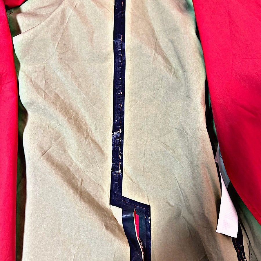 Gucci Authentic Gucci Frida Runway Resin Coated Jacket Size US S / EU 44-46 / 1 - 3 Thumbnail