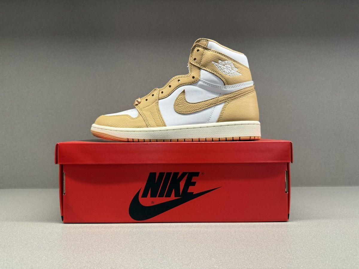 Jordan Brand Jordan 1 Retro High OG Praline Women’s Size US 10.5 / IT 40.5 - 2 Thumbnail