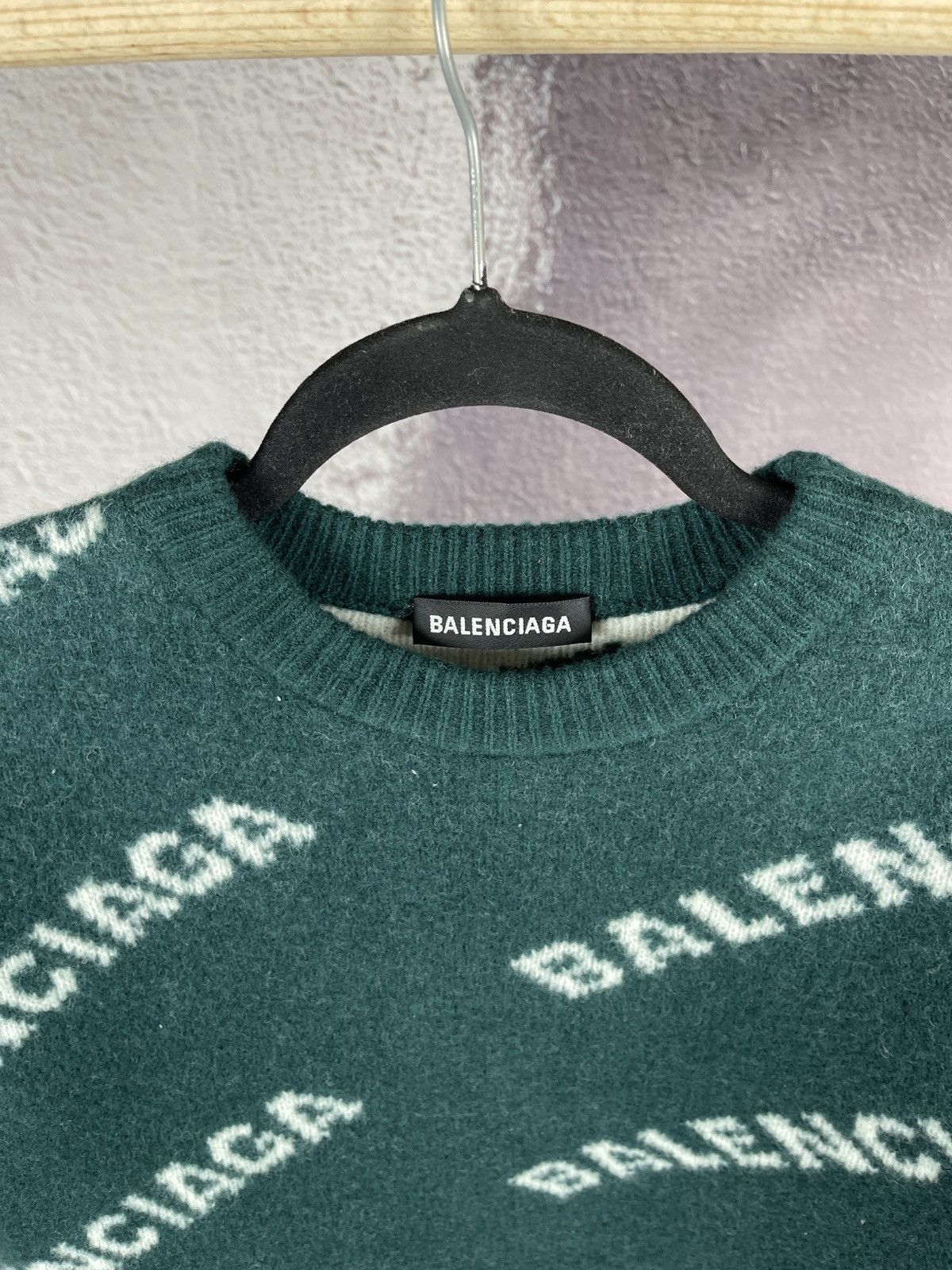 Balenciaga Balenciaga multi logo green wool sweater size S Size S / US 4 / IT 40 - 9 Thumbnail
