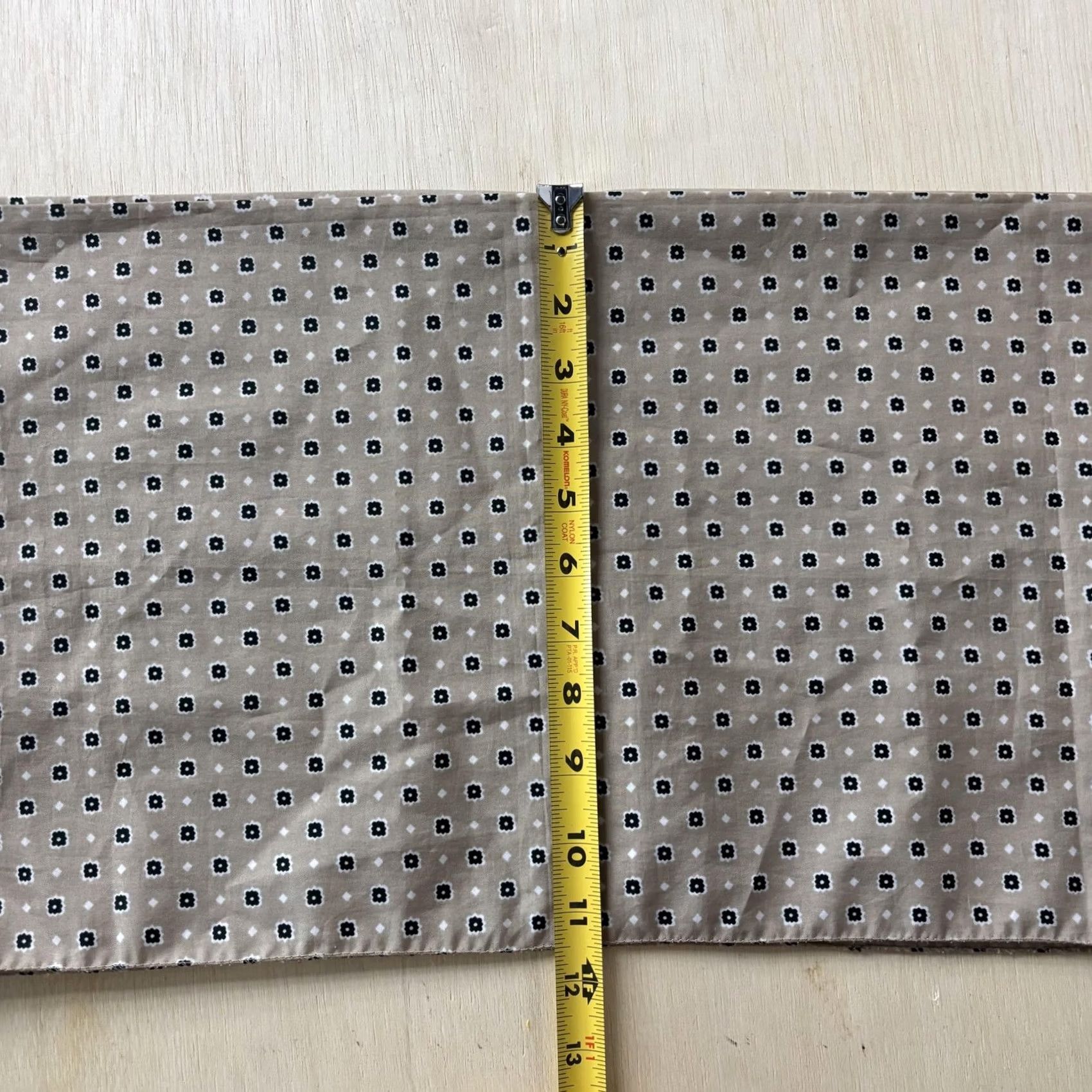 Vintage Beige Floral Print Rectangle Scarf Womens One Size Lightweight Neck Shawl Wrap Size ONE SIZE - 2 Thumbnail