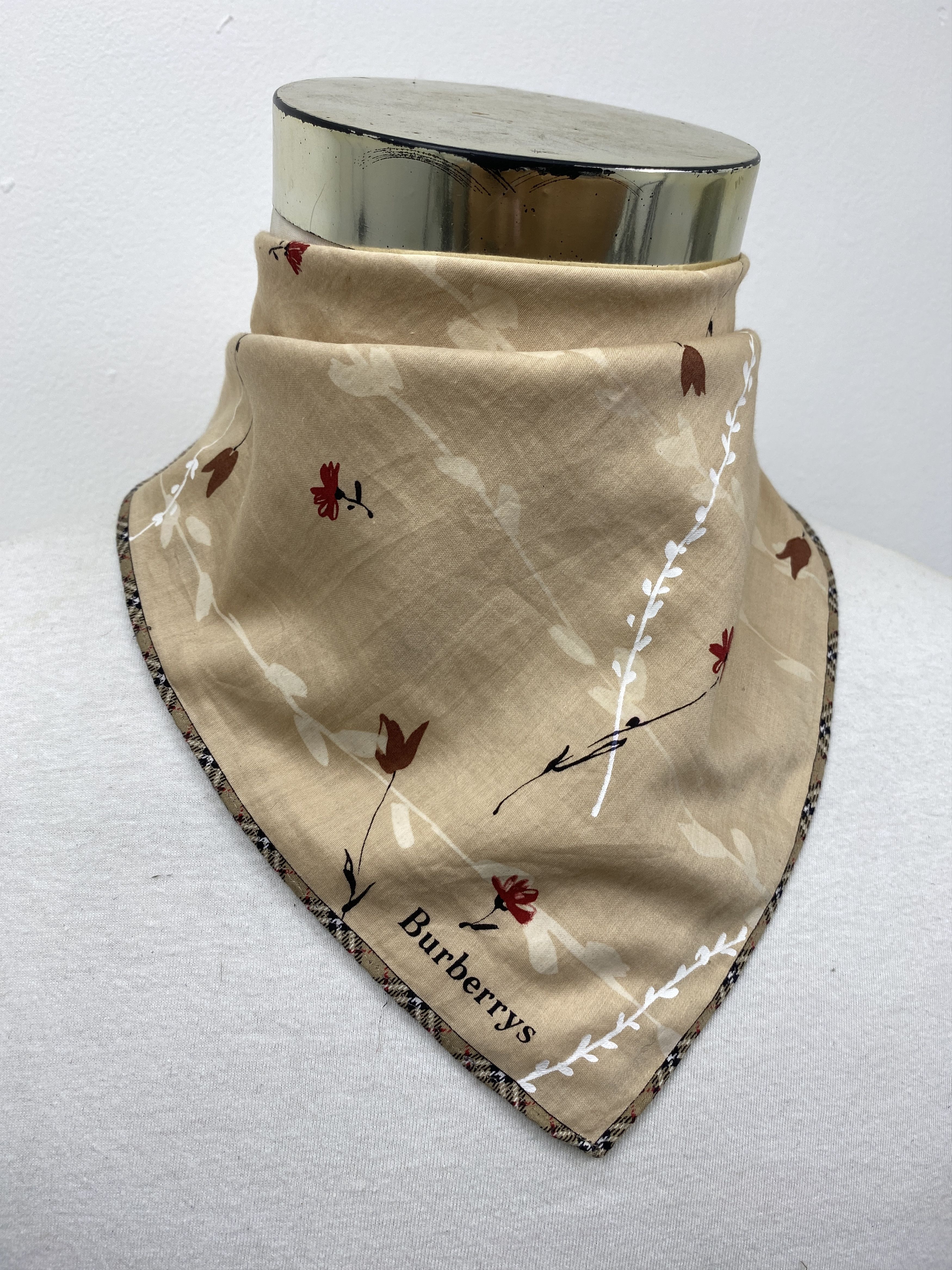 Burberry × Vintage Burberry Handkerchief / Bandana / Neckerchief HKC0338 Size ONE SIZE - 1 Thumbnail