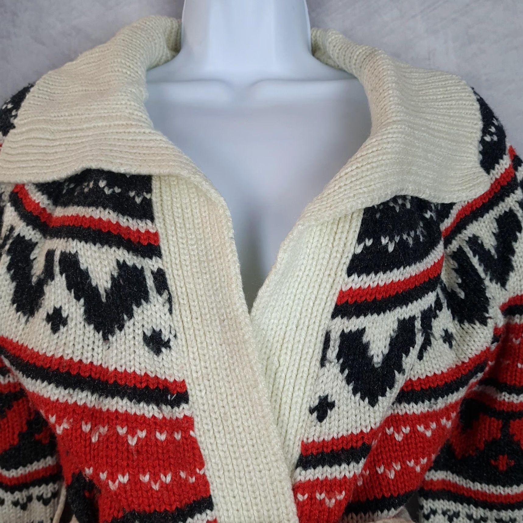 Vintage VINTAGE Cardigan Sweater Womens Large Belted Nordic Heart Collared 80s Fair Isle Knit Red Cream Size L / US 10 / IT 46 - 2 Thumbnail