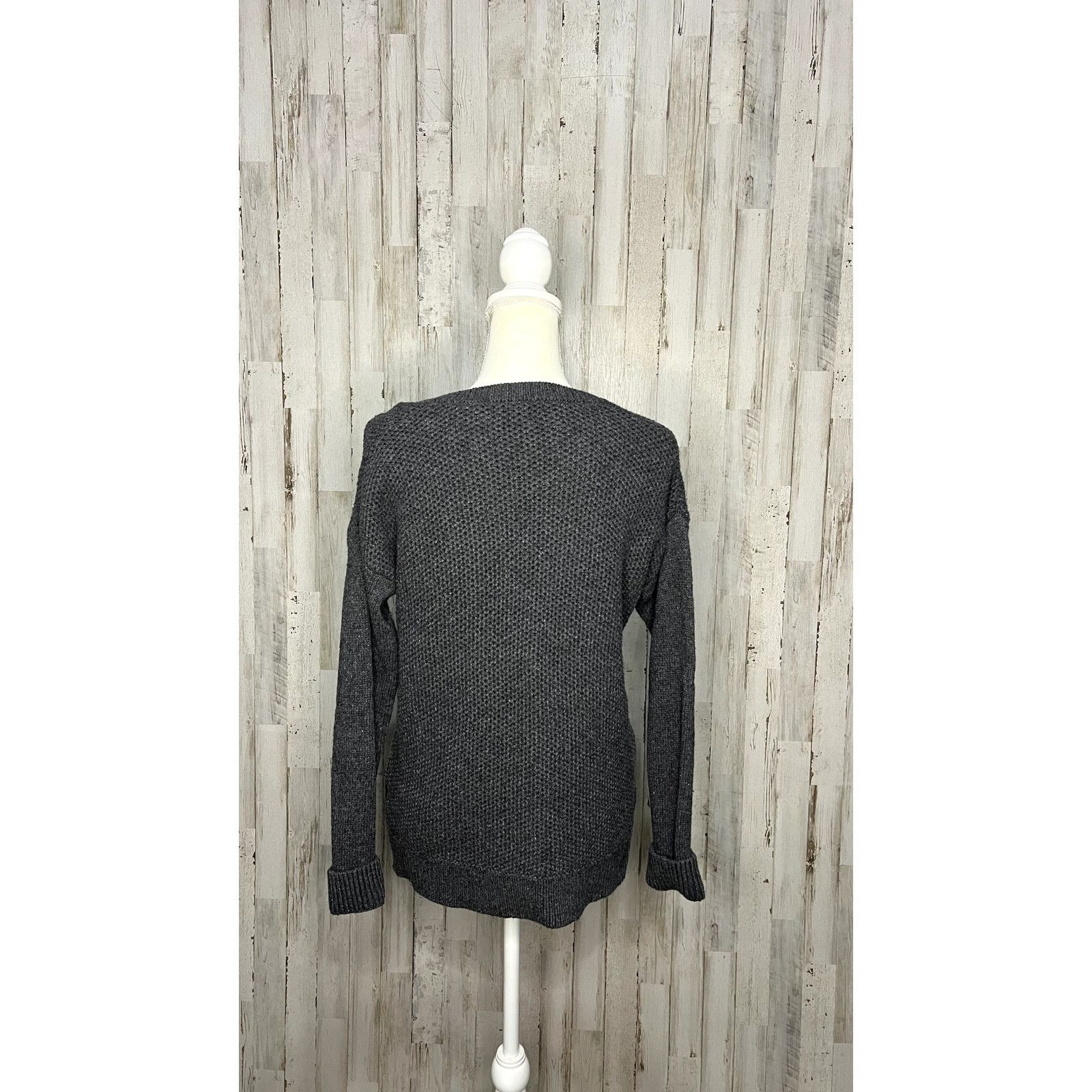 Banana Republic Banana Republic Women's V-Neck Knit Gray Sweater Size Small Size S / US 4 / IT 40 - 3 Thumbnail