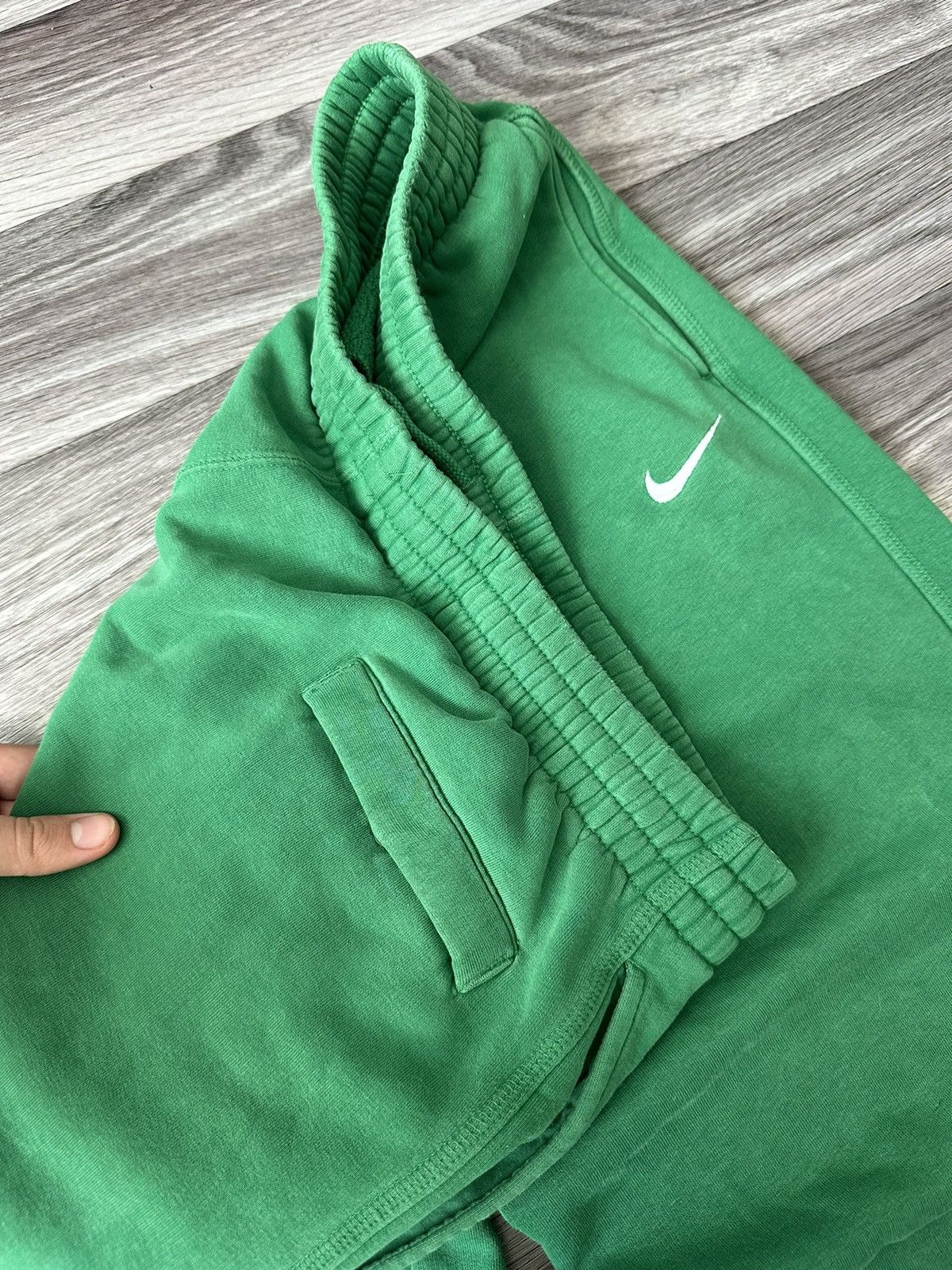Nike Nike Vintage Green Baggy Jogger Sweatpants Small Swoosh hype Size US 32 / EU 48 - 5 Thumbnail