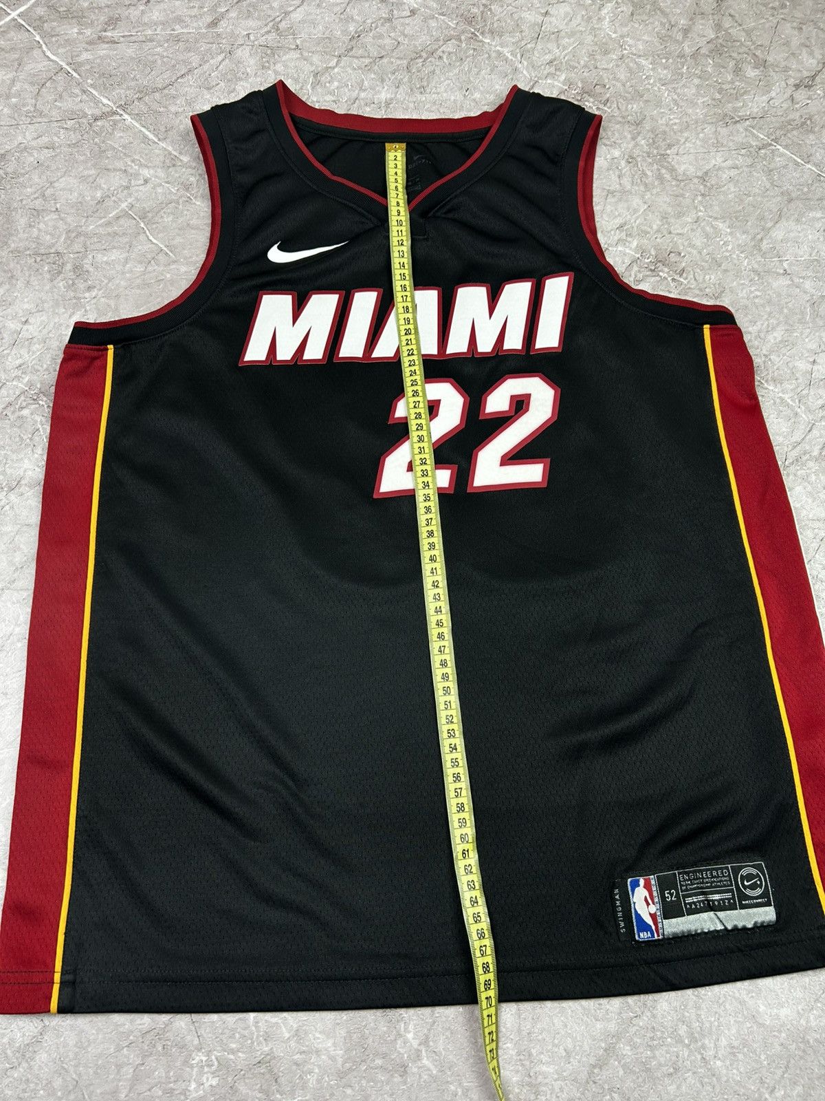 NBA Nike MIAMI HEAT JIMMY BUTLER SWINGMAN JERSEY NBA BASKETBALL Size US XL / EU 56 / 4 - 15 Thumbnail