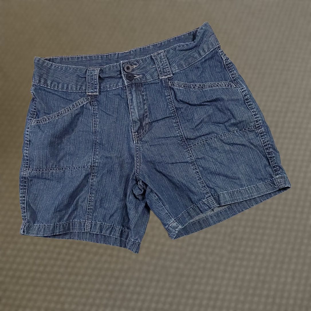 Lee VINTAGE Lee Riders Shorts Women 10 M Blue 100% Cotton Denim Medium Wash Mom Size 32" / US 10 / IT 46 - 1 Thumbnail