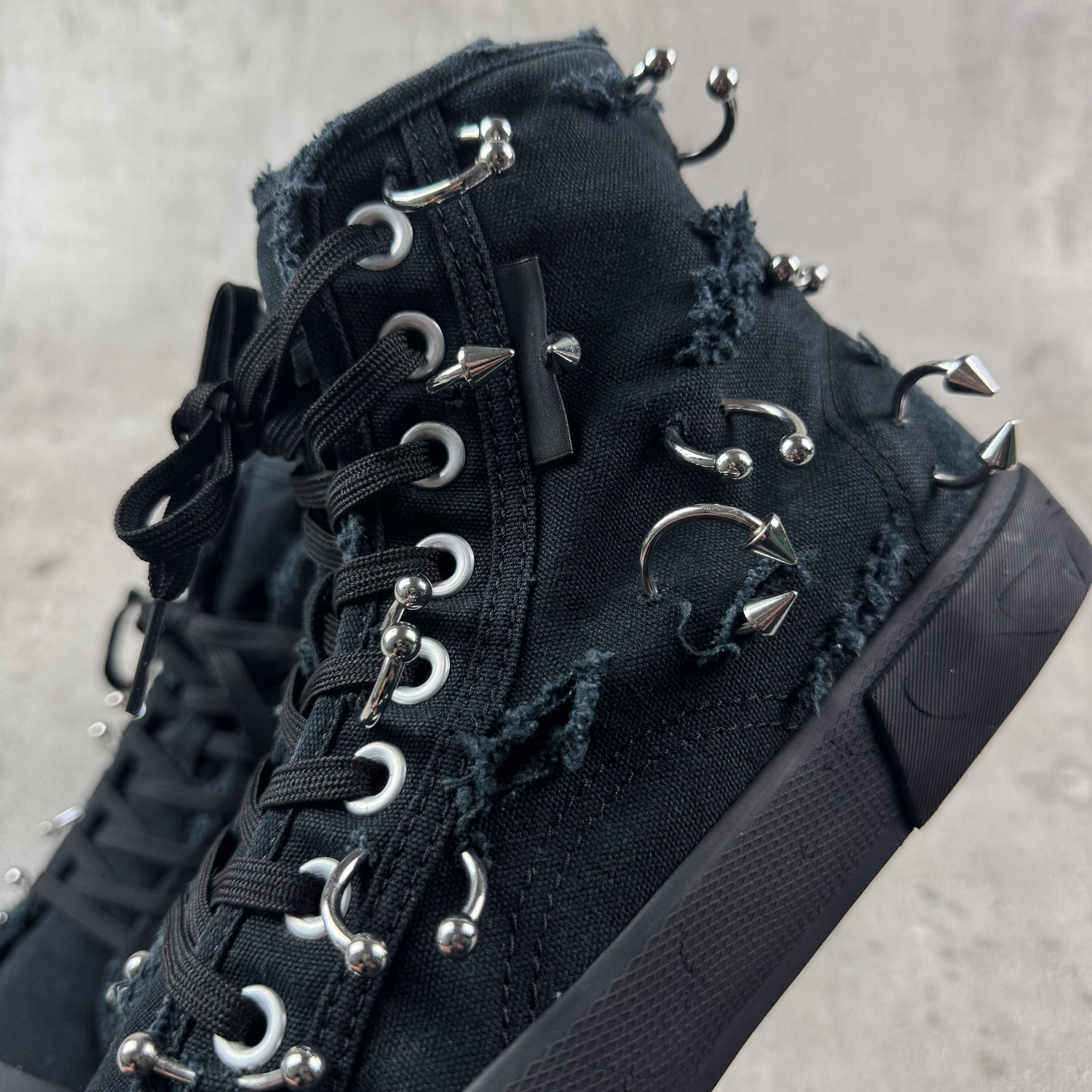 Balenciaga BALENCIAGA Piercing Paris Sneakers Size US 8 / EU 41 - 13 Thumbnail
