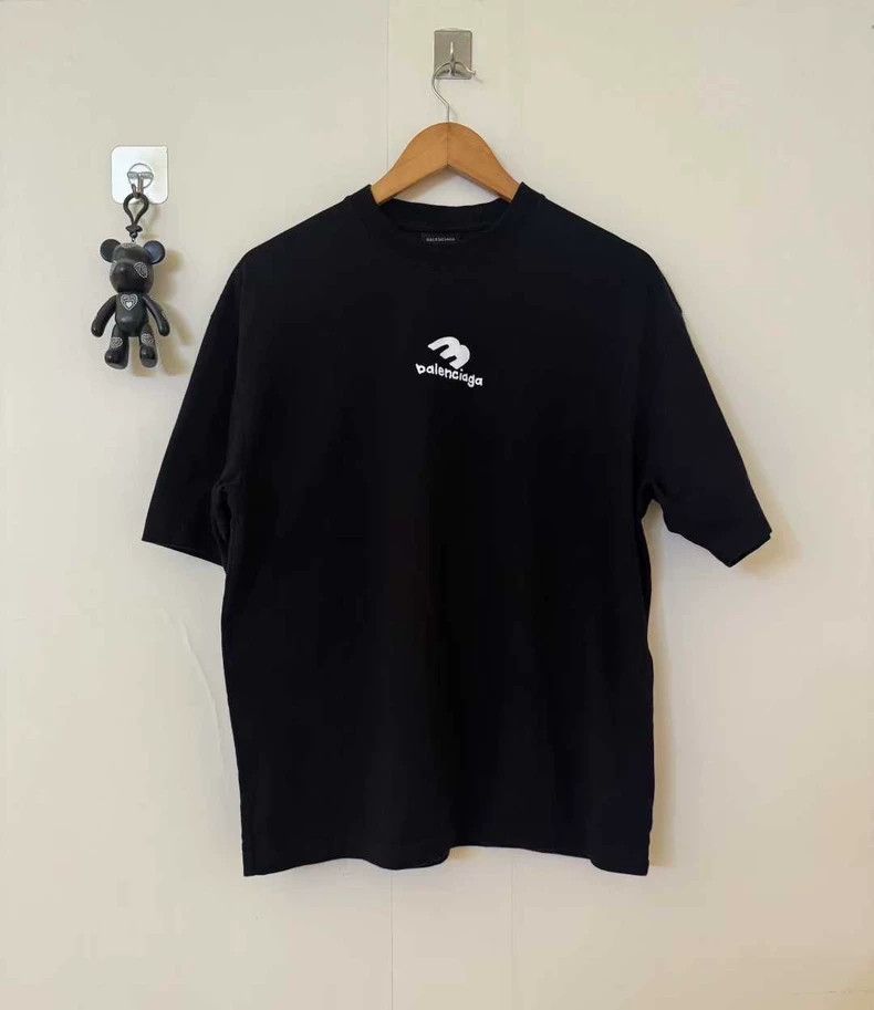 Balenciaga Balenciaga 3B Graffiti Short Sleeve Size US S / EU 44-46 / 1 - 1 Thumbnail