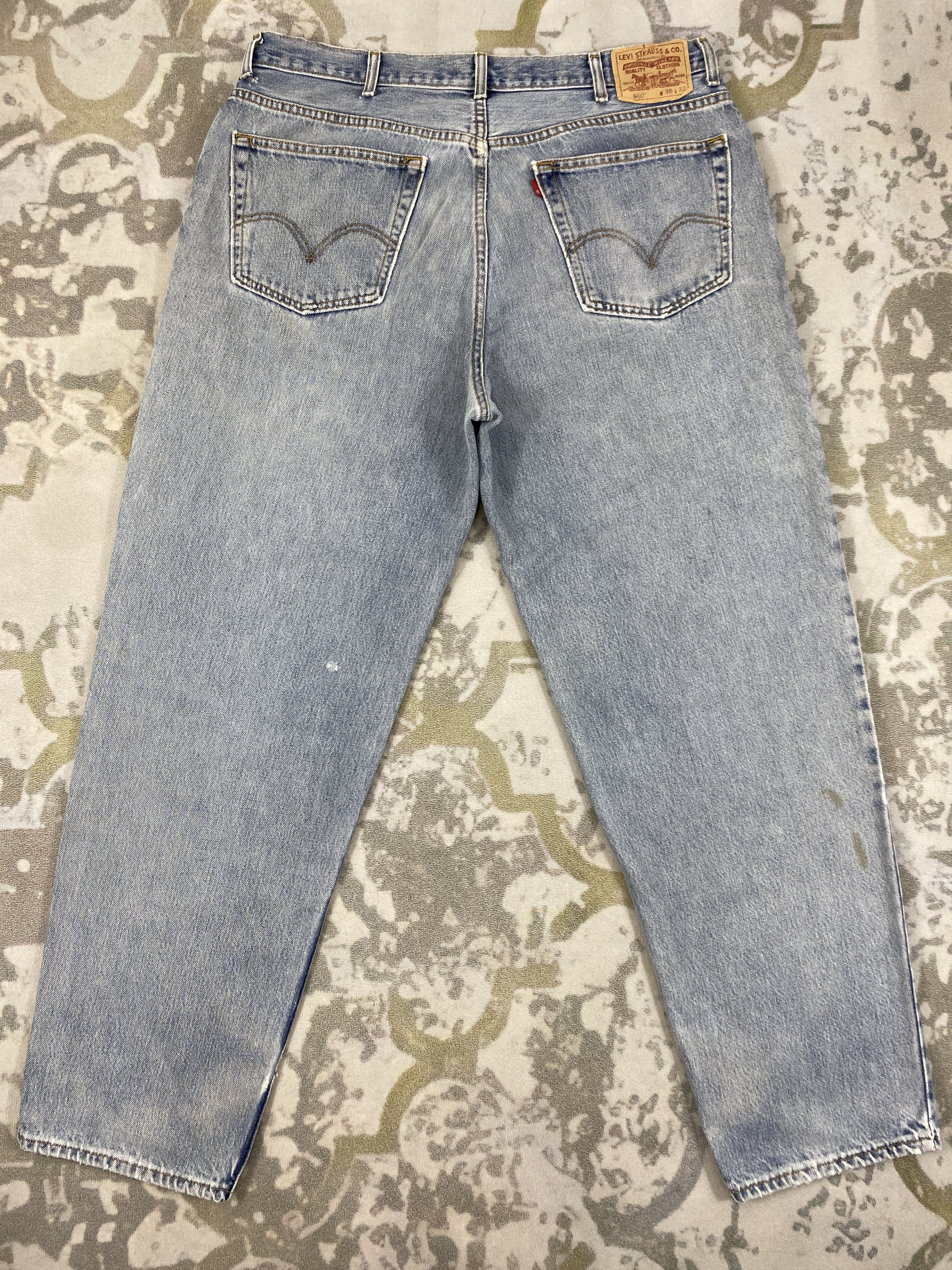 Light Wash Vintage Levi's 560 Comfort Fit Denim -JN747