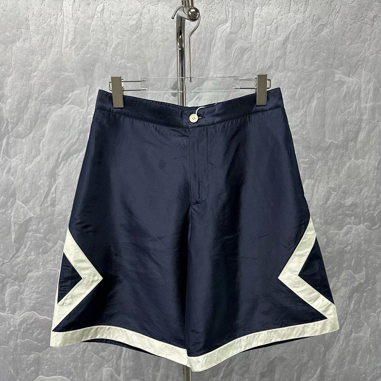 Dior dior air jordan silk shorts size 44 Size US 28 / EU 44 - 1 Thumbnail
