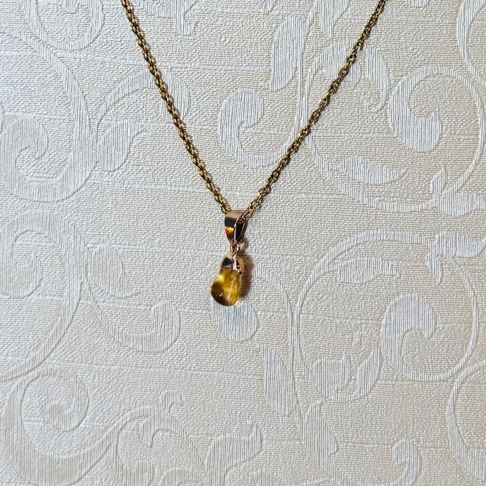 Handmade Gold Tone Citrine Pendant Necklace Size ONE SIZE - 1 Thumbnail