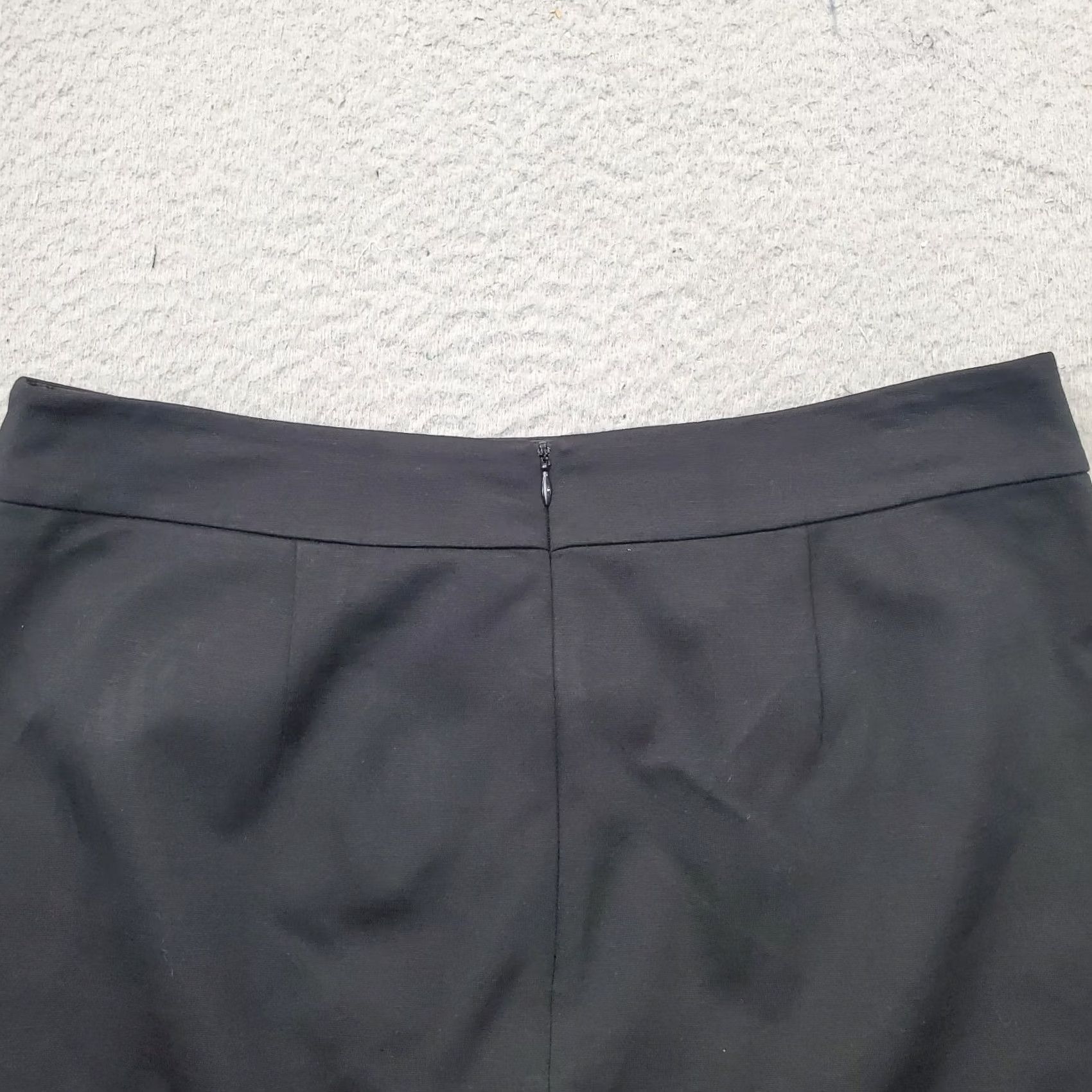 Trina Turk Trina Turk Skirt Womens 10 Black Stretch High Waist Back Zip Pencil Straight Womens Size 10 Black Stretch Pencil Skirt Size 32" / US 10 / IT 46 - 8 Thumbnail