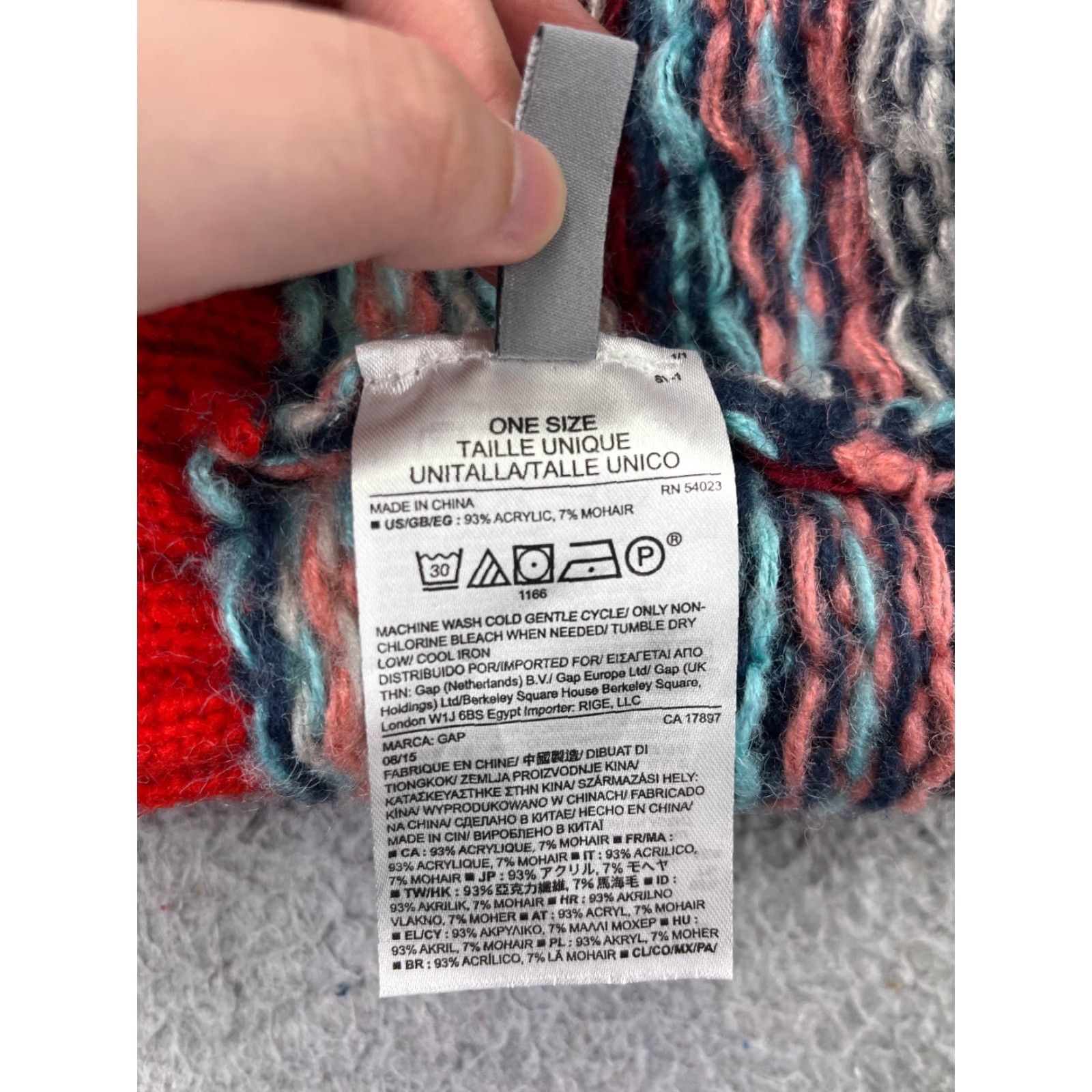 Gap GAP Beanie Hat Womens One Size Red Blue Knit Floral Mohair Blend Pom - Beanie, Hat, Womens, One Size, Red, Floral, Mohair Blend, Knit, Ski Theme Size ONE SIZE - 7 Thumbnail