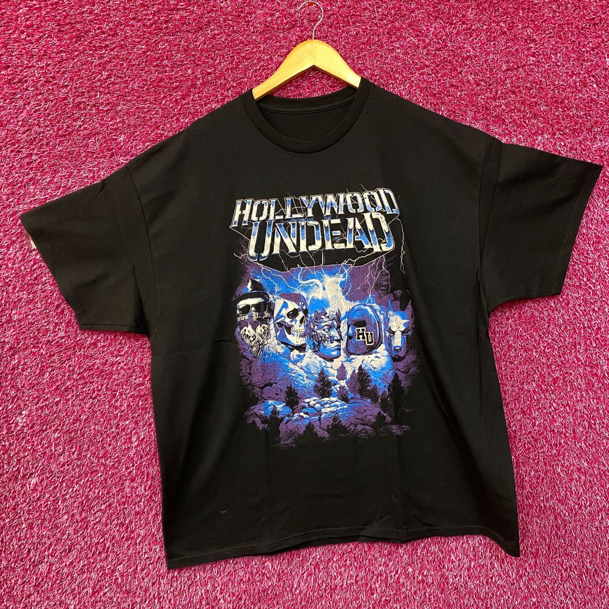 Band Tees Hollywood Undead Mount Crushmore Black T-Shirt XXL Size US XXL / EU 58 / 5 - 3 Thumbnail