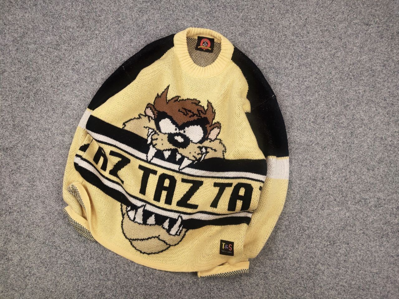 Cartoon Network Vintage 90's Looney Tunes Logo Taz Warner Bros Knit Sweater Size US L / EU 52-54 / 3 - 3 Thumbnail