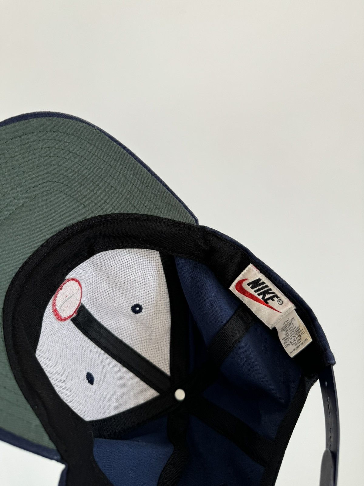 Nike × Vintage Vintage Nike Icon Red Logo Cap Size ONE SIZE - 2 Thumbnail