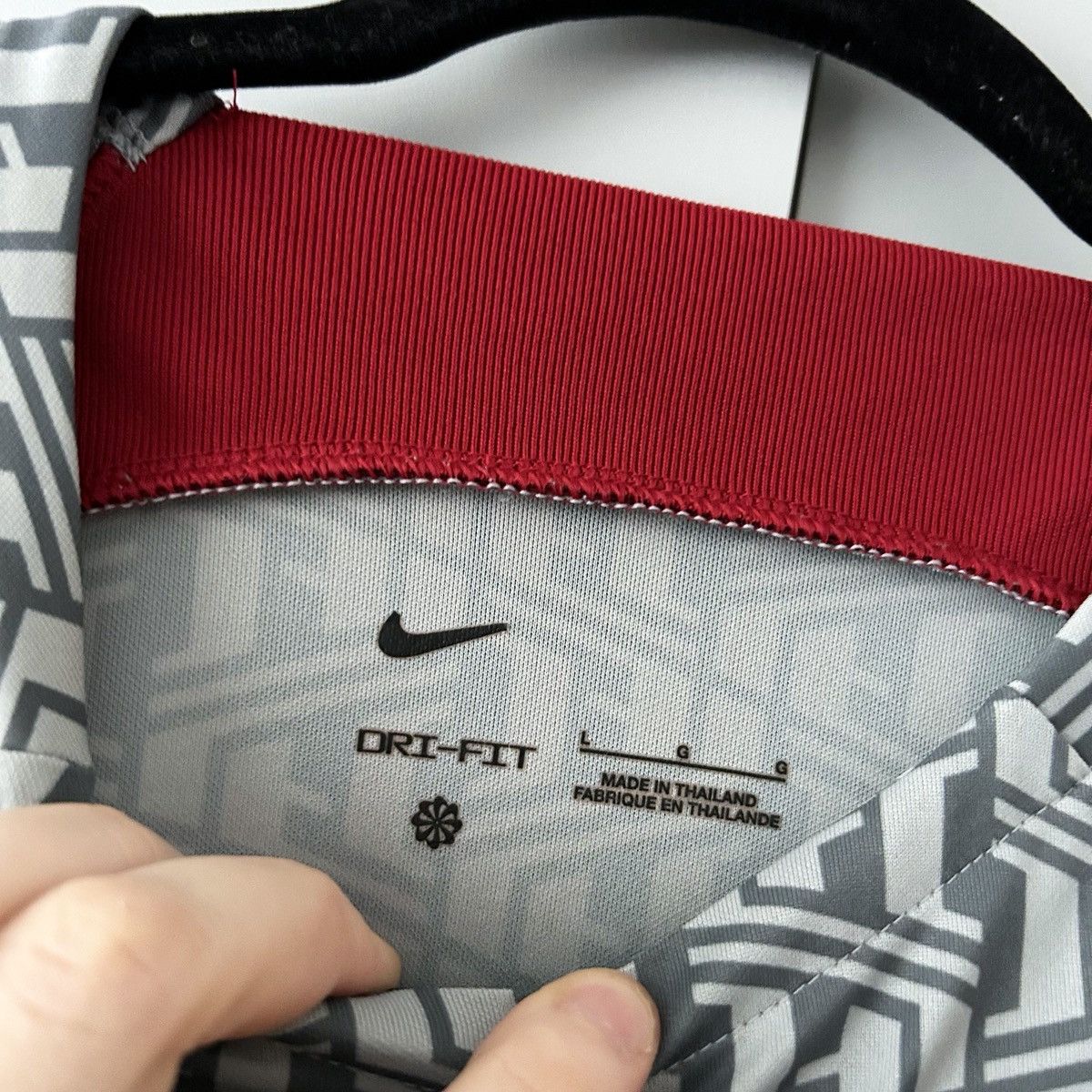 Nike Jersey Liverpool 2022 2023 nike soccer football Size US L / EU 52-54 / 3 - 4 Thumbnail