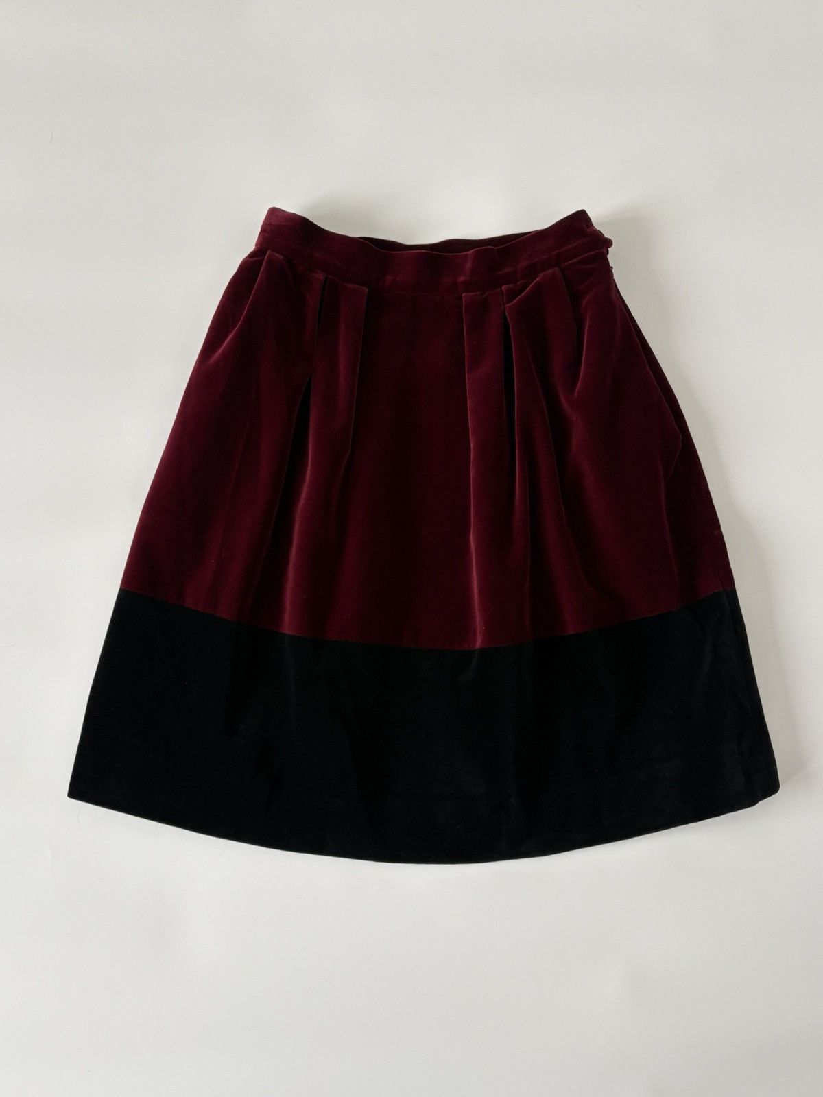 Yves Saint Laurent YSL Rive Gauche F/W 1994 Two-Toned Velvet Skirt Burgundy S Size 27" / US 4 / IT 40 - 9 Thumbnail