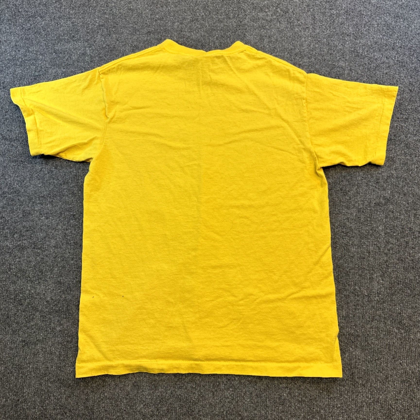 Vintage VTG Six Flags AstroWorld Looney Tunes Yellow Medium Men's T-Shirt 1990s Cotton Size US M / EU 48-50 / 2 - 5 Thumbnail