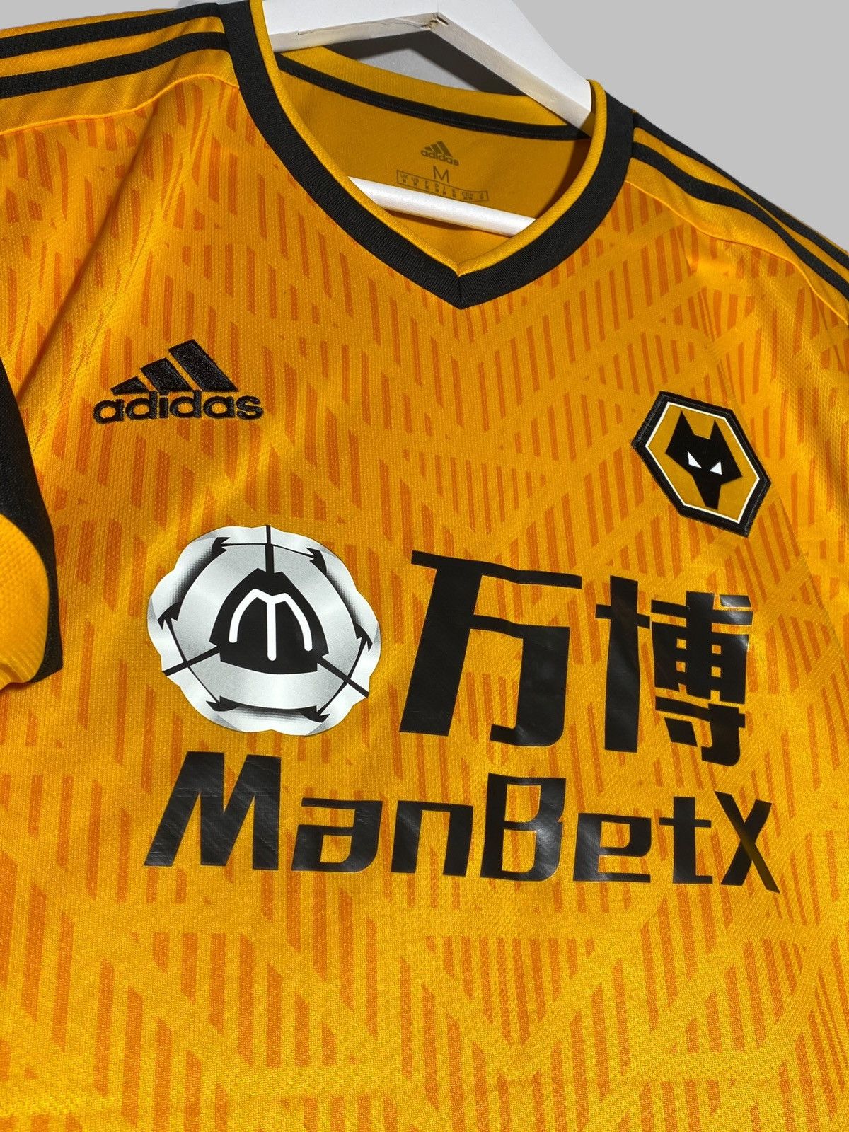 Adidas Adidas FC Wolves Wolverhampton 2020 Home Football Shirt Size US M / EU 48-50 / 2 - 5 Thumbnail
