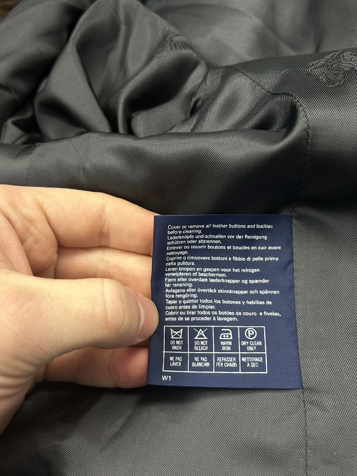 Burberry Burberry Women’s Grey Wool Blazer Made in England Vintage Size L / US 10 / IT 46 - 11 Thumbnail