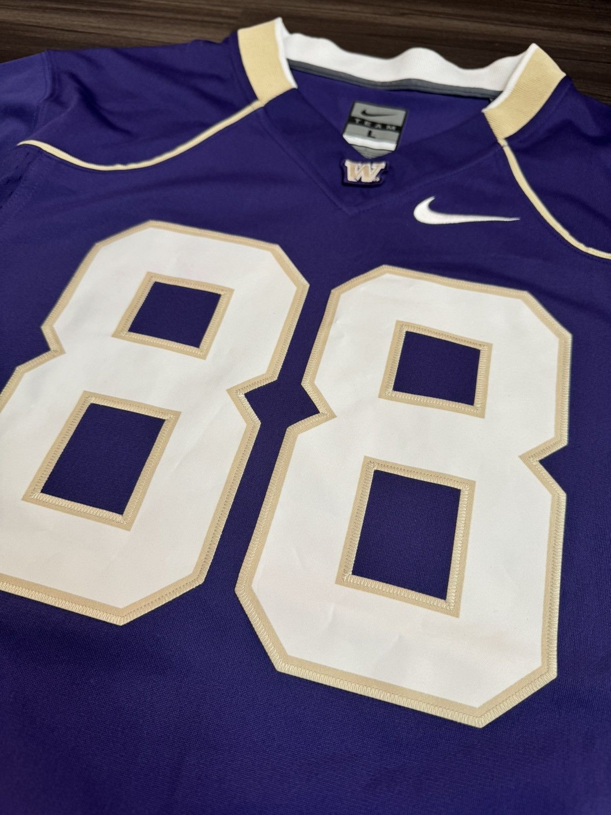 Nike Washington Huskies #88 Stitched NCAA College Football Jersey Size US L / EU 52-54 / 3 - 4 Thumbnail