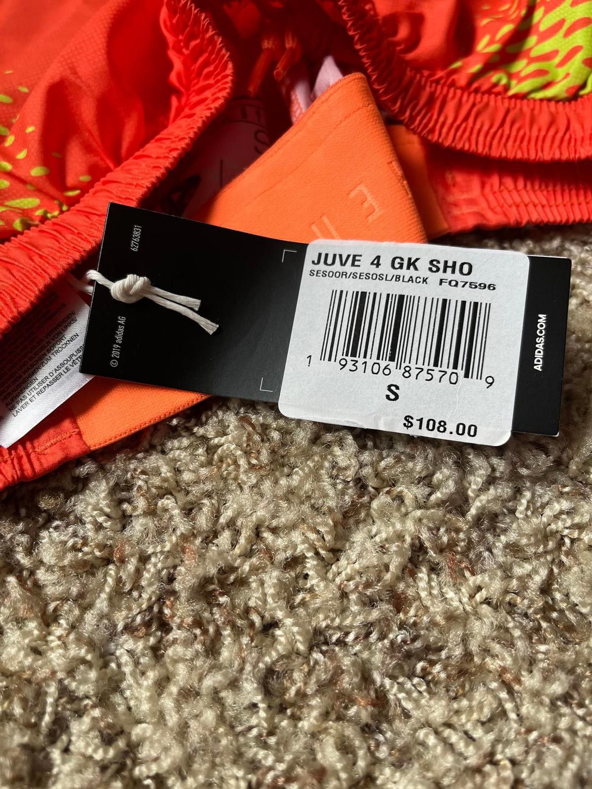 Adidas Palace Adidas Palace Juventus Fourth Goalkeeper Short Orange Size US 30 / EU 46 - 12 Thumbnail