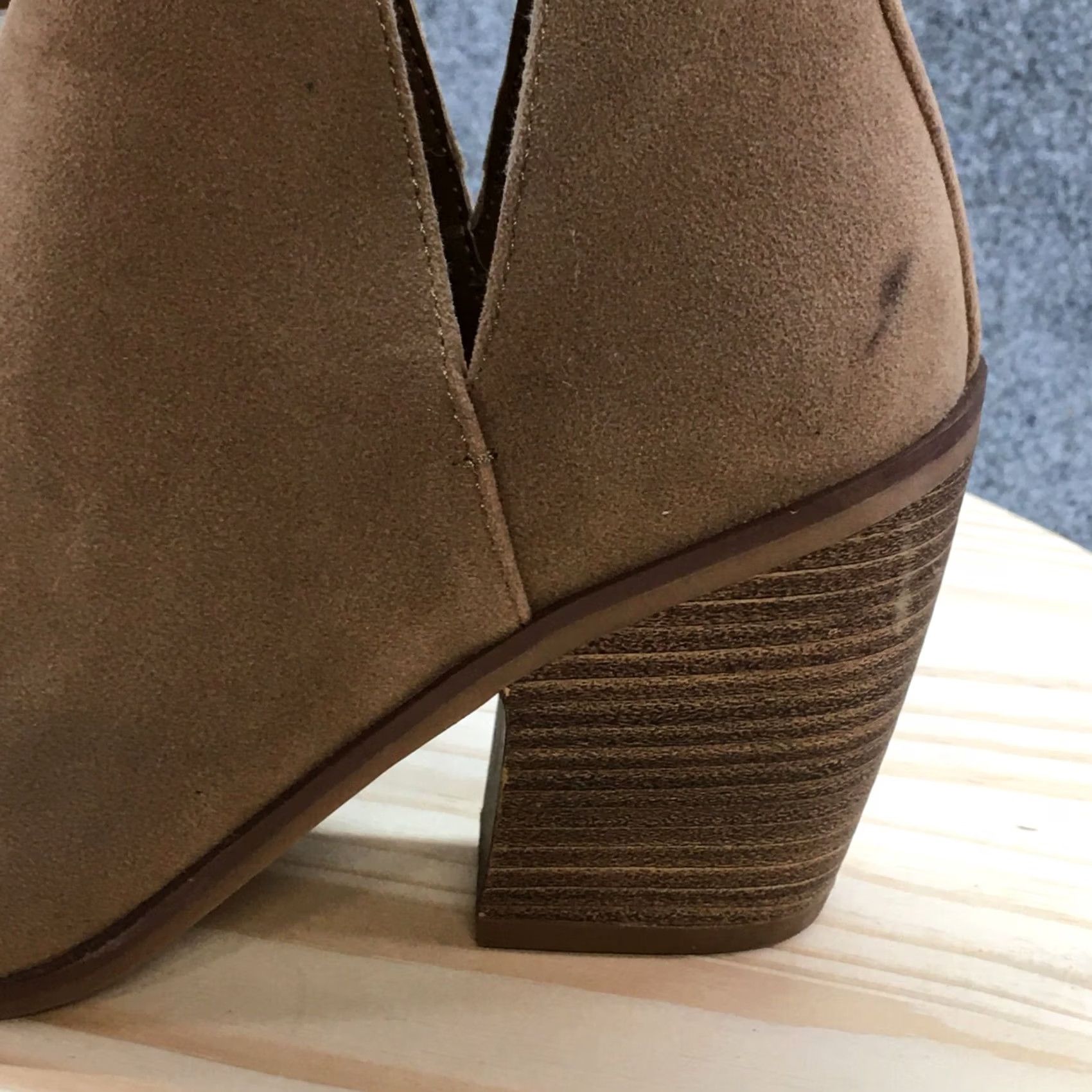 Vintage Universal Thread Boots Womens 7.5 Ankle Booties Brown Leather Pull On High Heel Block Casual Shoes Womens Shoes Size US 8 / IT 38 - 6 Thumbnail
