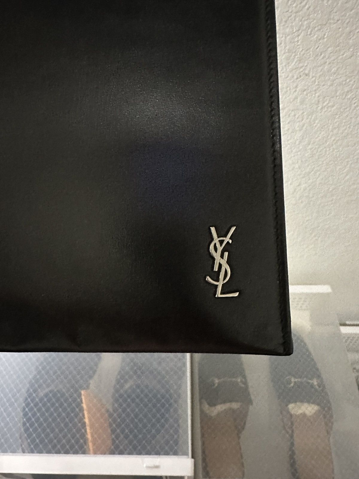 Saint Laurent Paris × Yves Saint Laurent Saint Laurent Matte Leather Tiny Monogram Zip Holder Size ONE SIZE - 17 Thumbnail