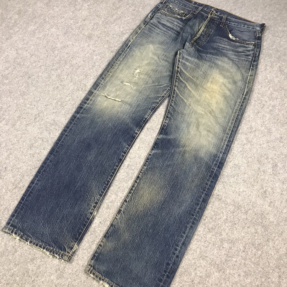 Levi's Vintage Clothing VINTAGE LEVIS 501 32X33 DISTRESSED DENIM PANTS Size US 32 / EU 48 - 4 Thumbnail