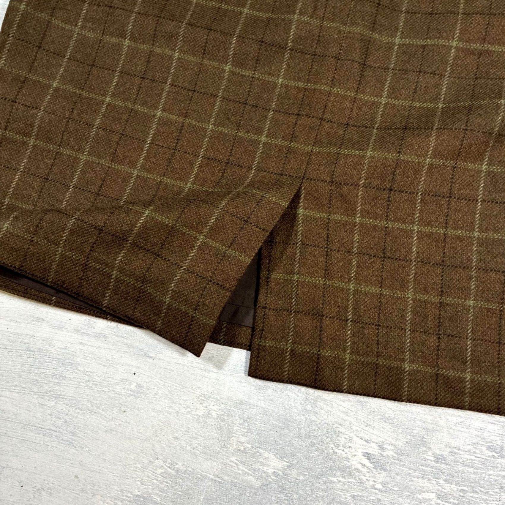 J.McLaughlin VINTAGE? No. J.McLaughlin Wool Brown Plaid Knee Length Skirt Women's Size 12 Size 34" / US 12 / IT 48 - 4 Thumbnail