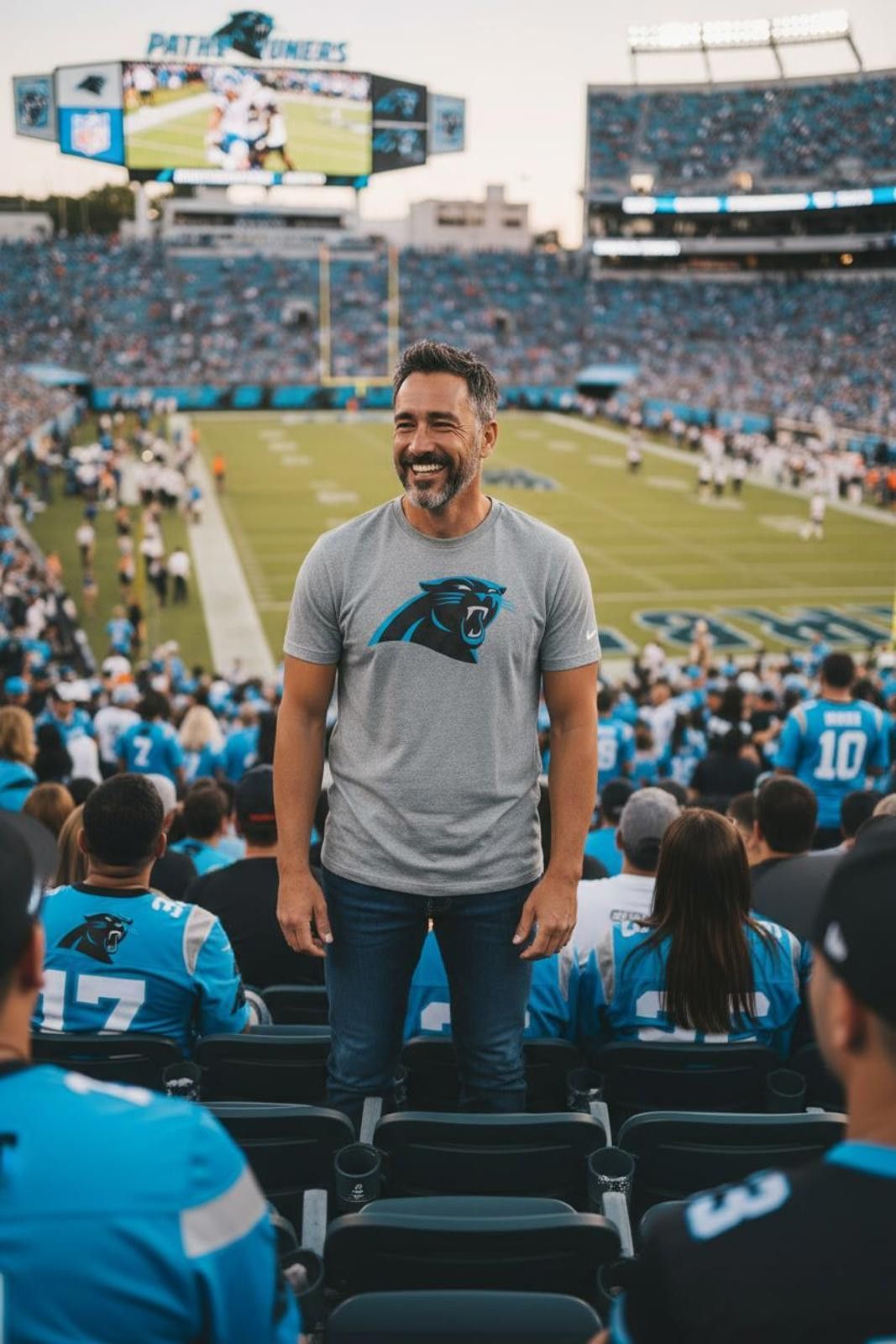 Nike Nike Carolina Panthers Logo T-Shirt Size US XXL / EU 58 / 5 - 2 Thumbnail
