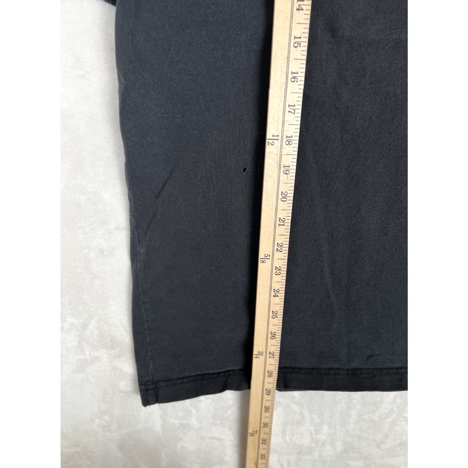 Dickies VINTAGE Dickies Black Pocket T-Shirt 2XL Mens Short Sleeve Crew Neck Cotton Grunge 90s Pockets Stained faded Tears Size US XXL / EU 58 / 5 - 6 Thumbnail