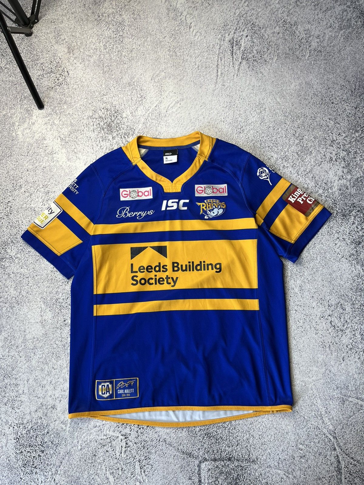 Vintage ISC Leeds Rhinos 2016 Rugby Jersey Men's Size XL Size US XL / EU 56 / 4 - 1 Thumbnail