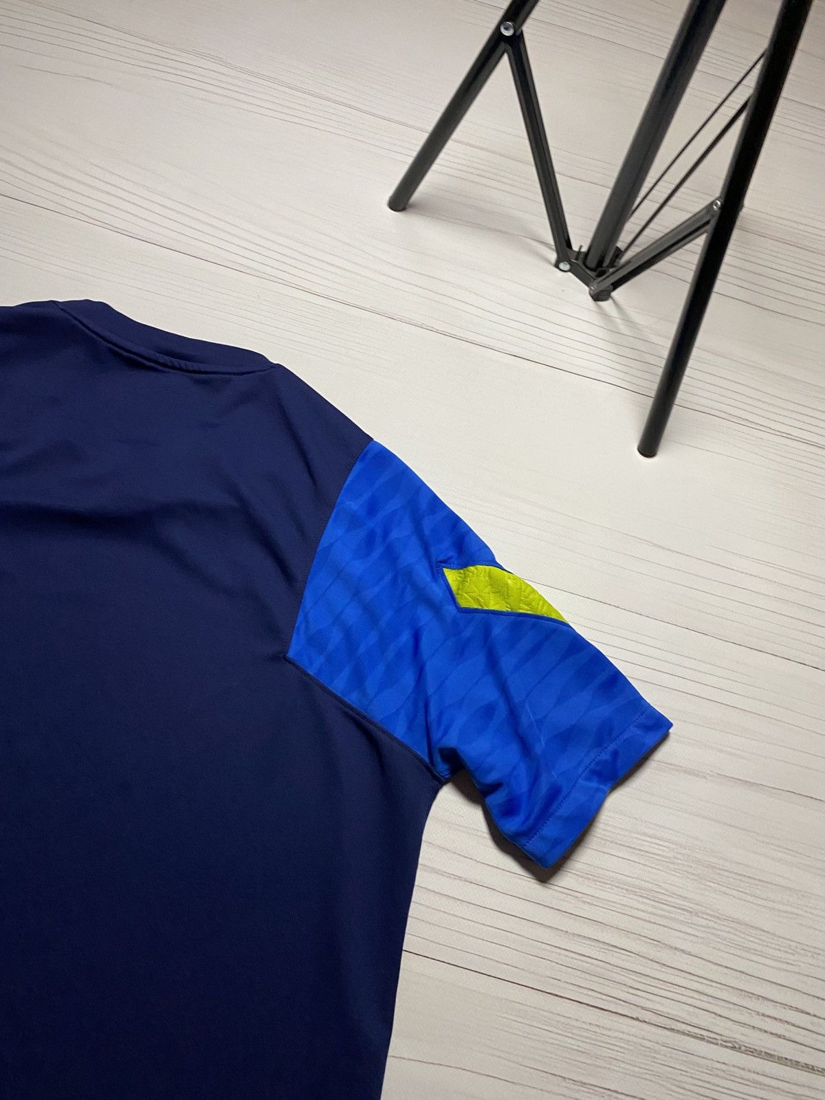 Nike Nike Tottenham Hotspur 2021/22 training soccer jersey Size US XL / EU 56 / 4 - 9 Thumbnail