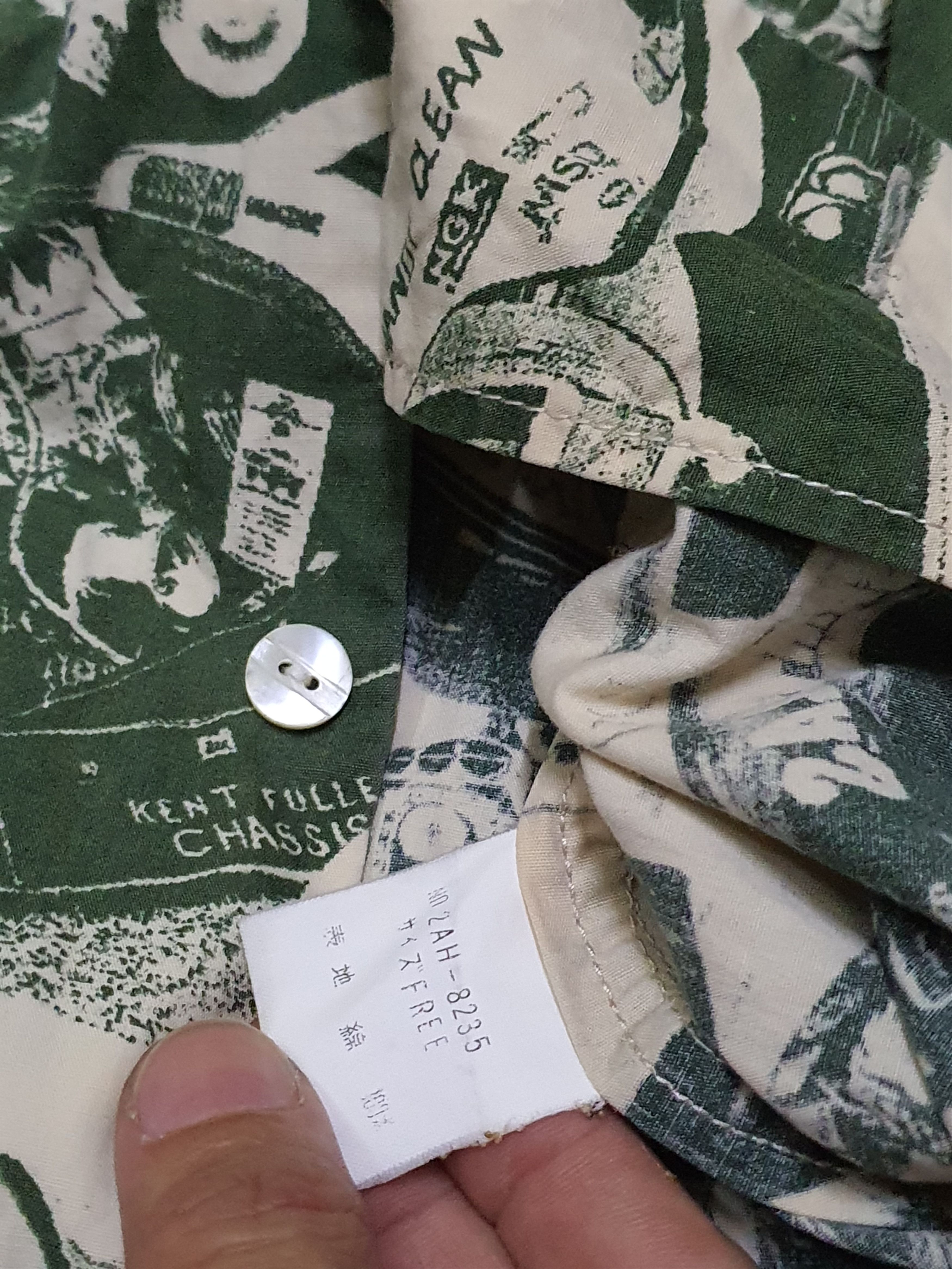 Hysteric Glamour Hysteric Glamour - Vintage race cars all over prints shirt Size US M / EU 48-50 / 2 - 6 Thumbnail