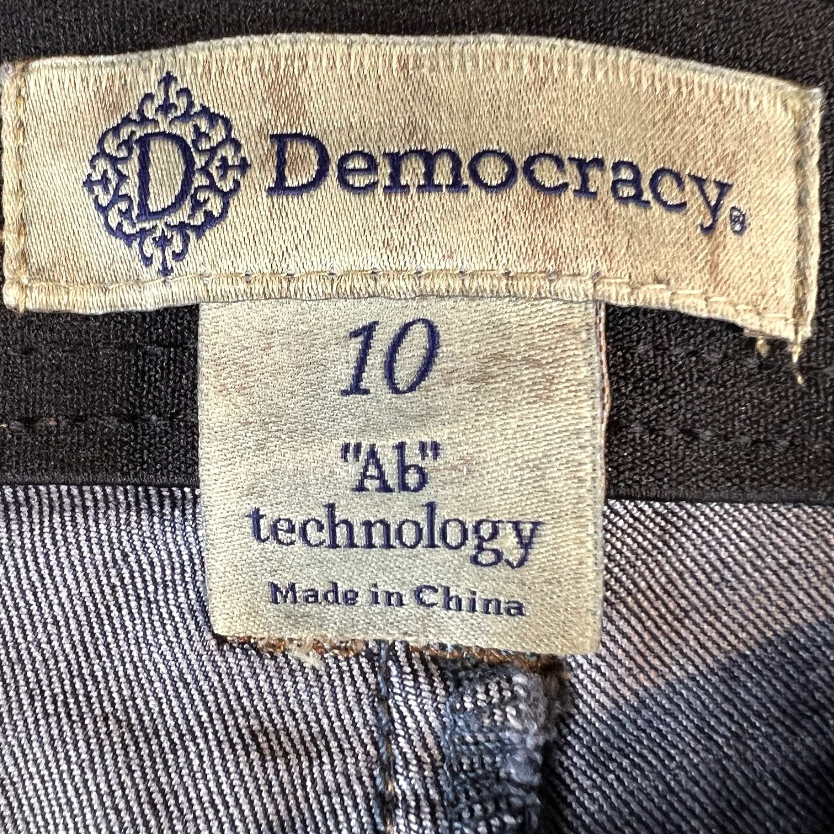 Vintage Democracy Jeans Women's 10 Blue City Preppy Straight Jeans with Stretch, Mid Rise, Button Zip, Pockets, Inseam See Images Size 32" / US 10 / IT 46 - 3 Thumbnail