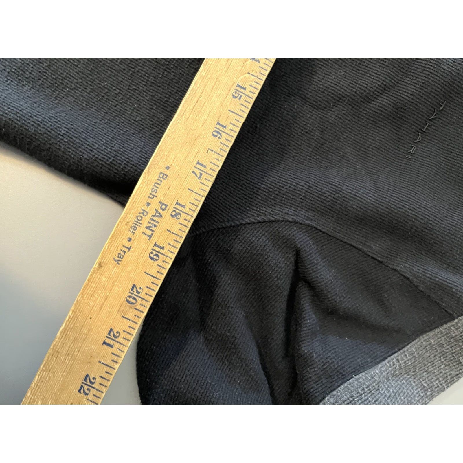 Vintage Tahari Mens Pullover Long Sleeve Sweatshirt Size M Black Crew Neck Knit Regular Logo Shirt Size US M / EU 48-50 / 2 - 5 Thumbnail