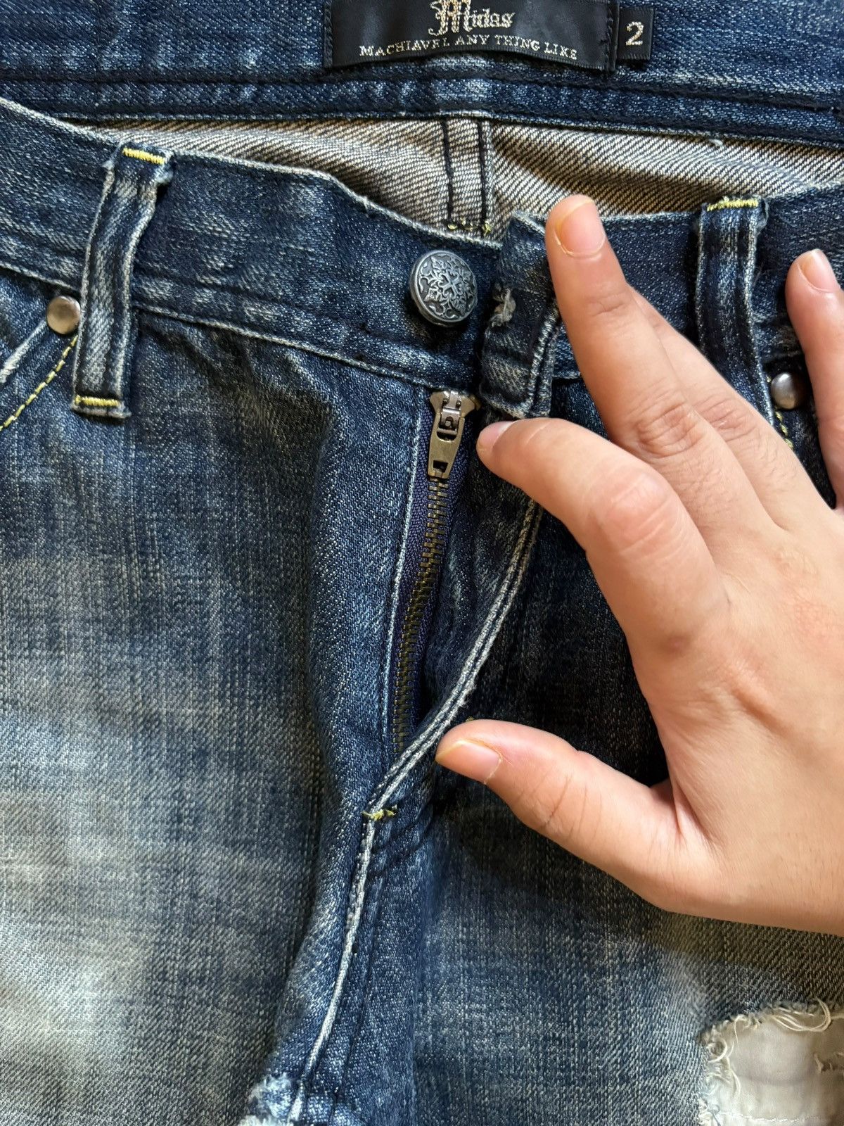 Japanese Brand Vintage Japanese MIDAS Mud Wash Distressed Flare Jeans Size 32" / US 10 / IT 46 - 4 Thumbnail