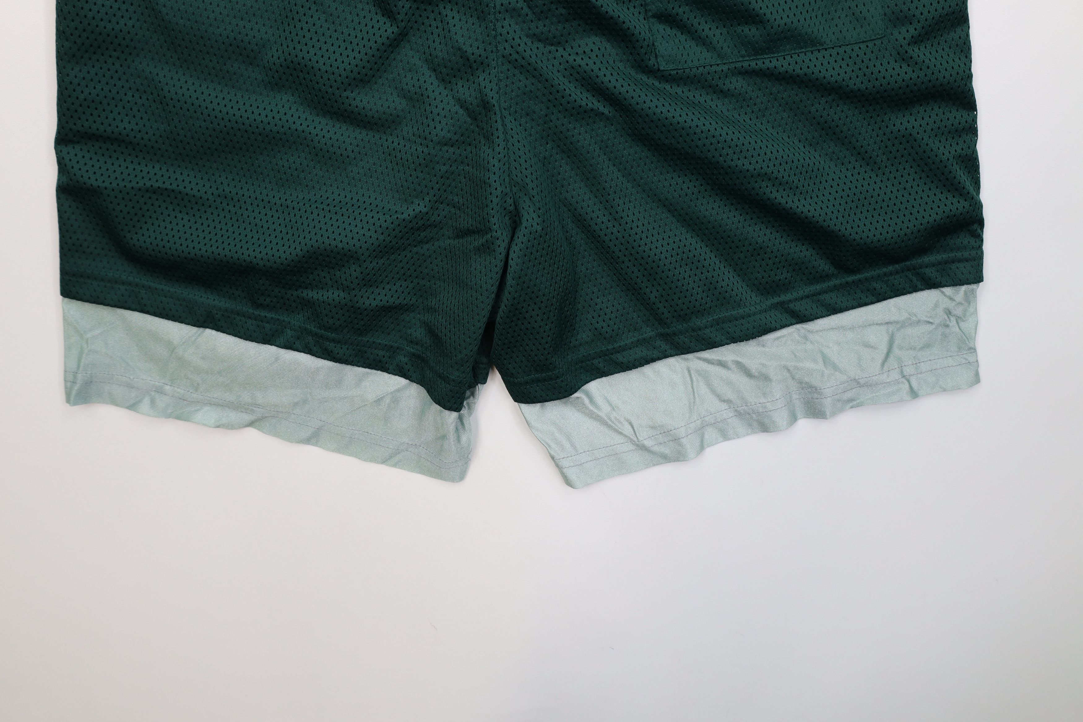 Vintage Vintage 90s Streetwear Layered Above Knee Mesh Shorts Green Size US 32 / EU 48 - 12 Thumbnail