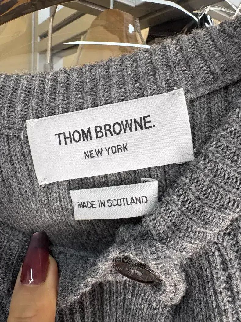Thom Browne Thom Browne Gray Cashmere Knit Cardigan, Classic Red and W Size US L / EU 52-54 / 3 - 2 Thumbnail