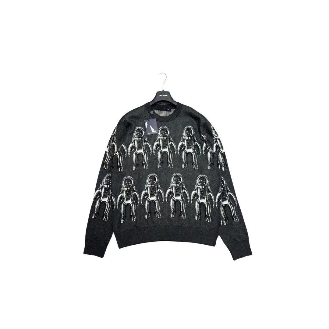 image of Louis Vuitton Astronaut Sweatshirt Crewneck in Grey, Men's (Size 2XL)