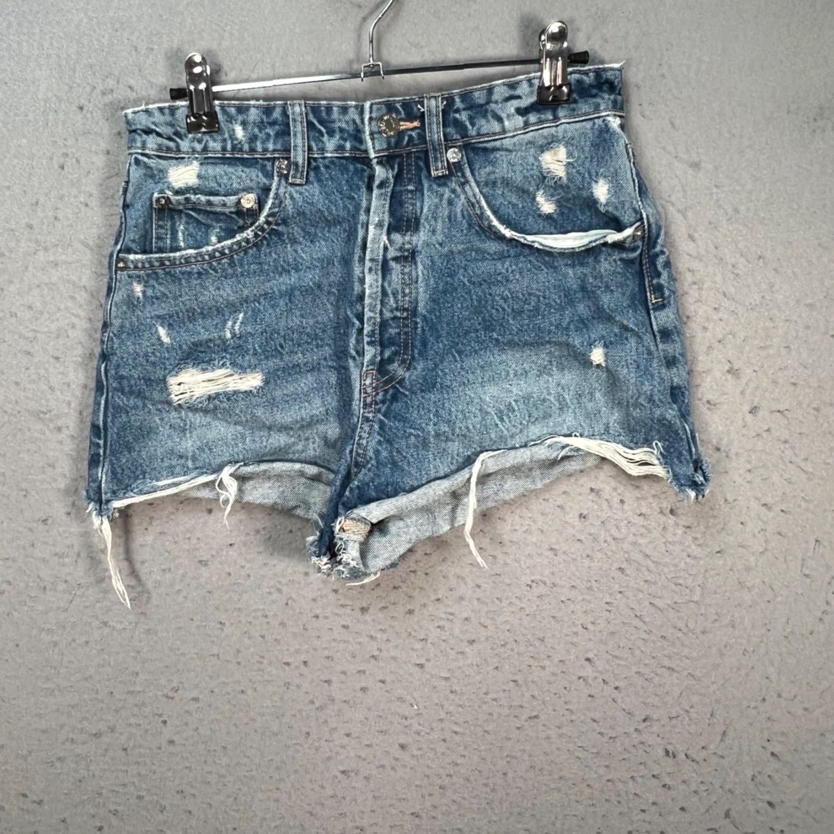 Zara Zara Denim High Waist Shorts Womens 4 Distressed Casual 5-Pocket Blue Cotton 2.5 in Inseam Vintage No Size 27" / US 4 / IT 40 - 2 Thumbnail