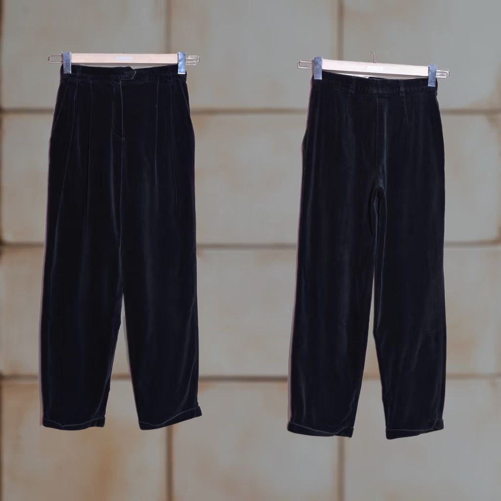 Escada Vintage ESCADA Pants Women Black Velour Pleated Trousers Size 38 Size 26" / US 2 / IT 38 - 1 Thumbnail