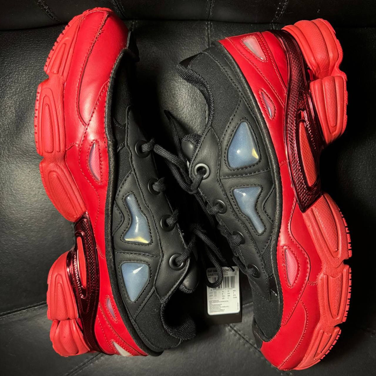 Adidas × Raf Simons 10,5us sneakers Adidas Raf Simons Ozweego Scarlet 2017 Size US 10 / EU 43 - 5 Thumbnail