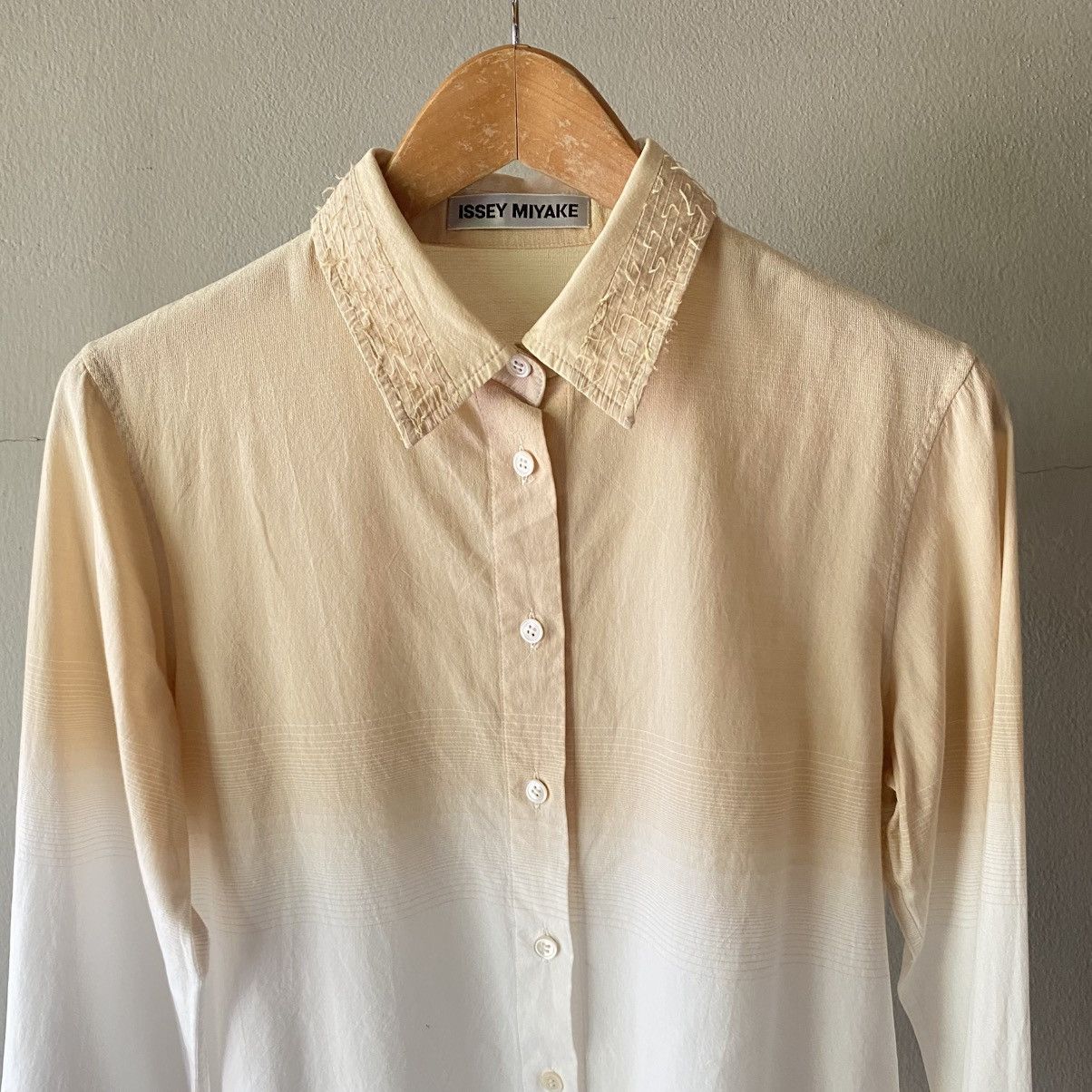 Issey Miyake ISSEY MIYAKE Beige to White Ombre Shirt Size XS / US 0-2 / IT 36-38 - 5 Thumbnail