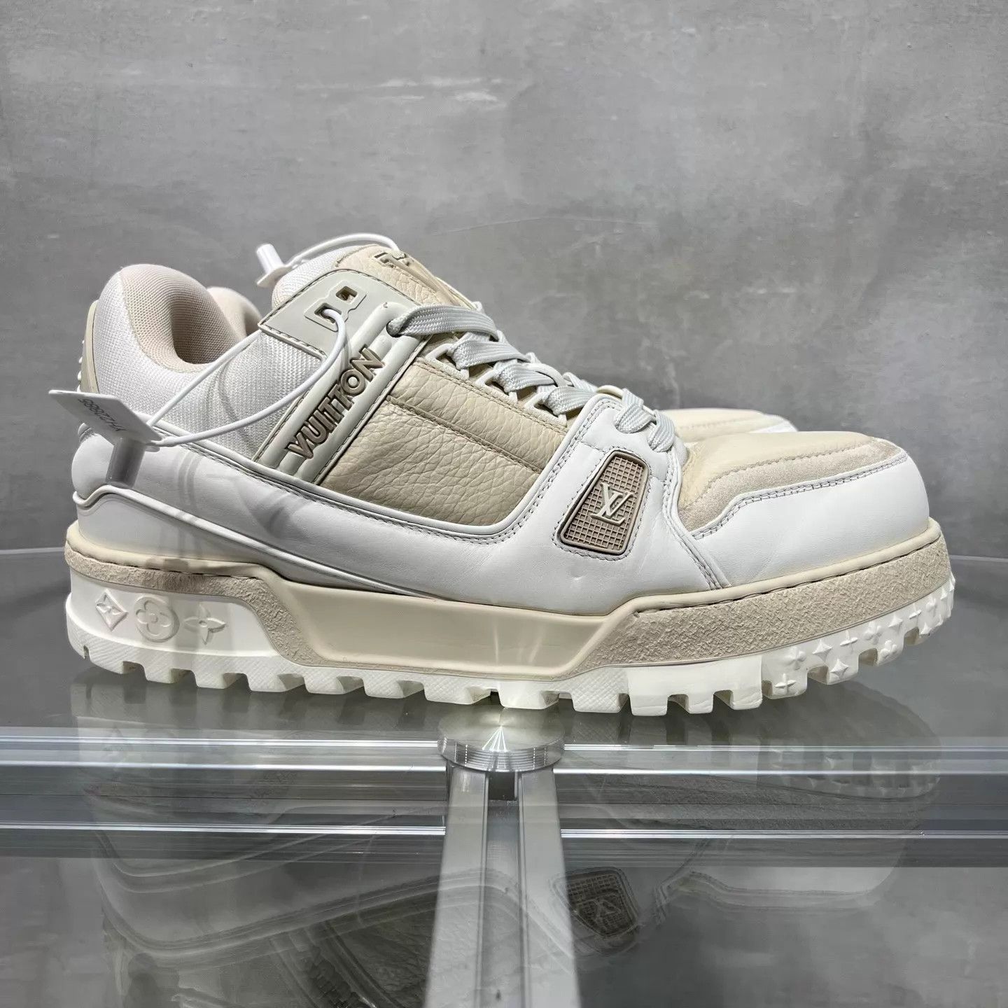 Louis Vuitton LV Trainer Cream UK8.5 42.5 YH22885 Size US 9.5 / EU 42-43 - 4 Thumbnail