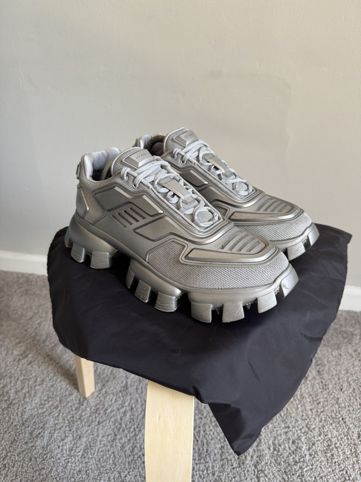 24PF new/PRADA ランクスエードスニーカー Sneakers Blue Prada Downtown leather sneakers for Men - Blue in UAE