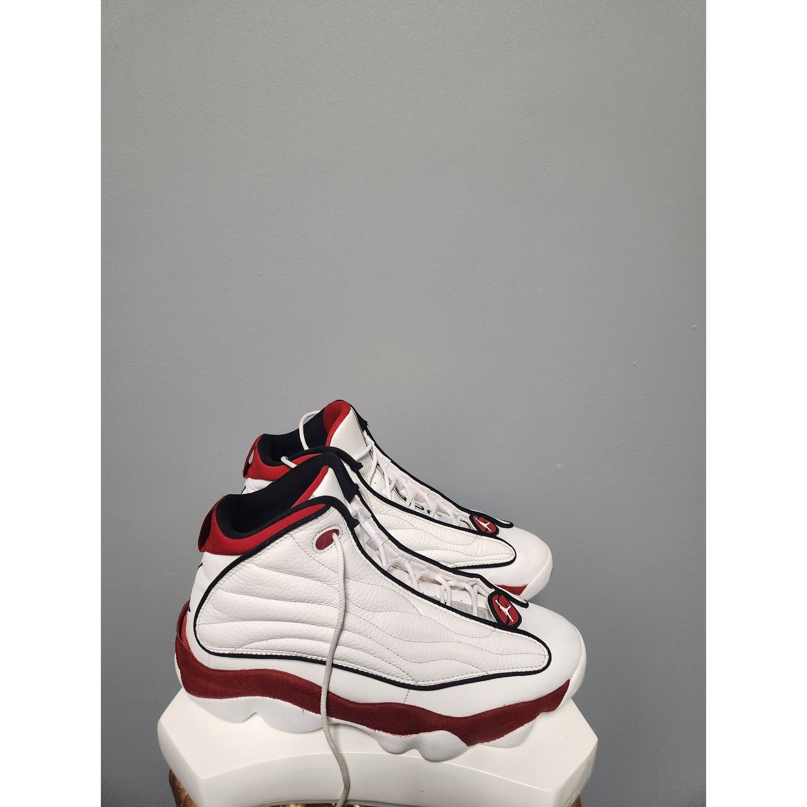 Jordan Brand NWOT Men's Jordan Pro Strong Chicago DC8418-101 Size 9 Size US 9 / EU 42 - 3 Thumbnail