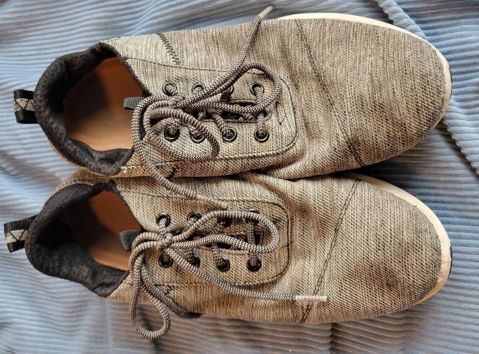 Toms Casual Gray Toms Lace-Up Shoes Size US 9 Size US 9 / EU 42 - 1 Thumbnail